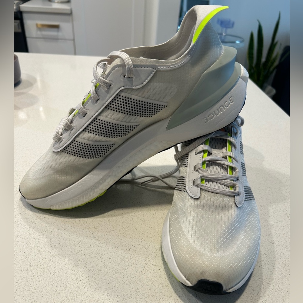 Adidas Avryn Boost Mens Shoe Size: 10.5